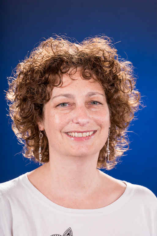 Dr Alyson Aviv